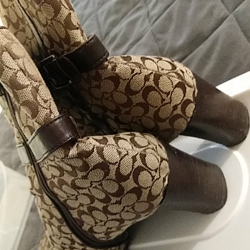 Coach boots - Picture 2 of 2
